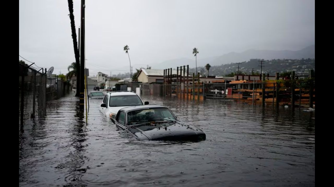 Life-Threatening Flood Threat as Rain and Winds Pummel State